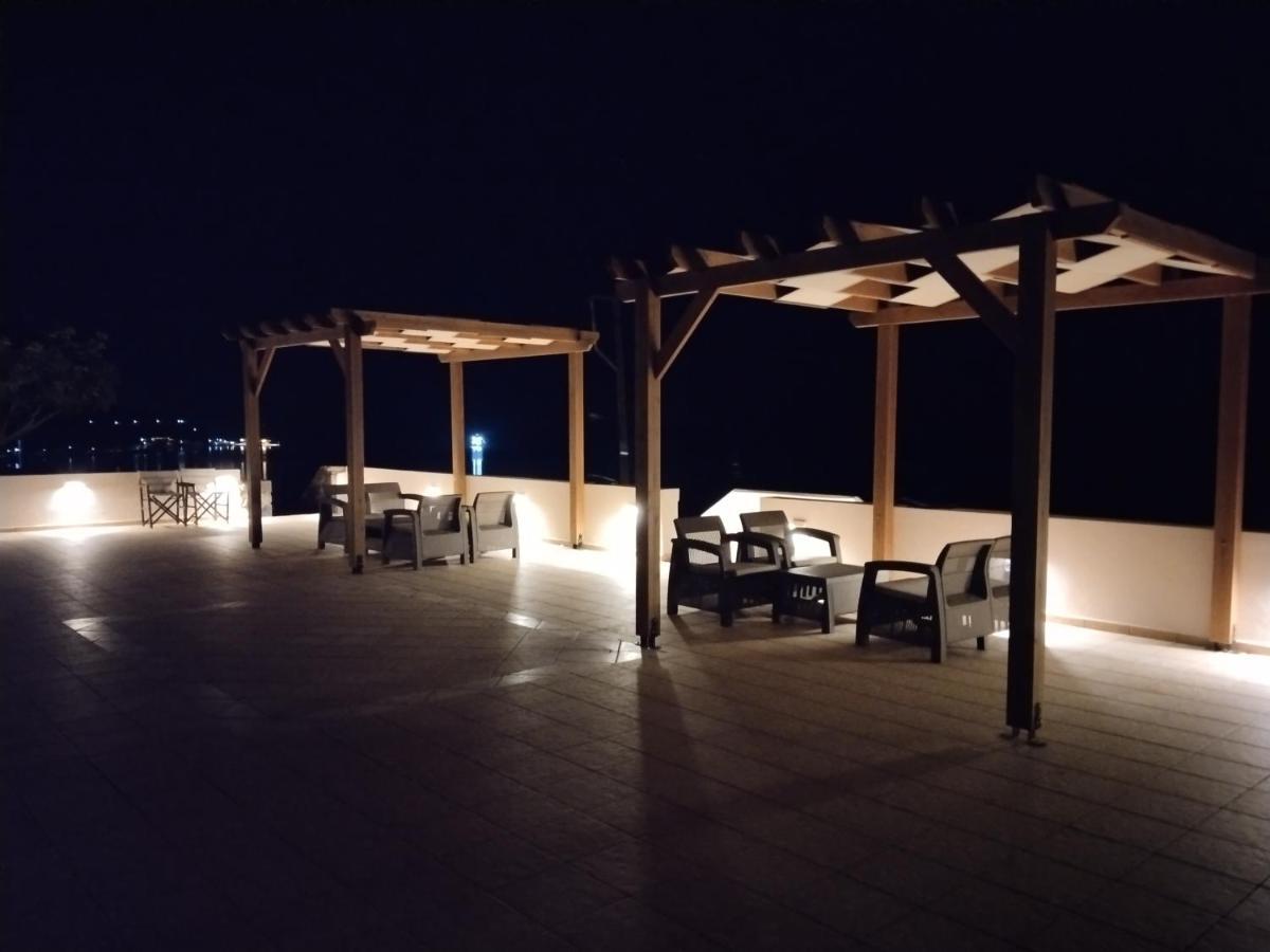 Astradeni Luxury Apartments Kratir Skála المظهر الخارجي الصورة